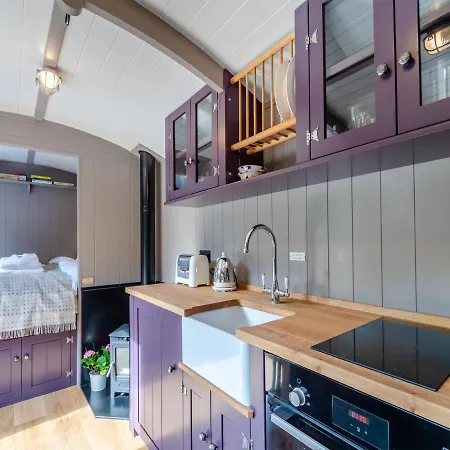 Holiday home Annie - Uk44003